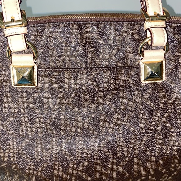 Michael Kors satchel bag - Picture 3 of 9